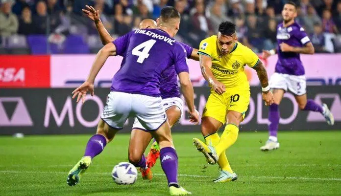 Lautaro Martinez đưa Inter Milan vươn lên từ rất sớm trong trận đấu với Fiorentina (Ảnh: Internet) Lautaro Martinez đưa Inter Milan vươn lên từ rất sớm trong trận đấu với Fiorentina (Ảnh: Internet)