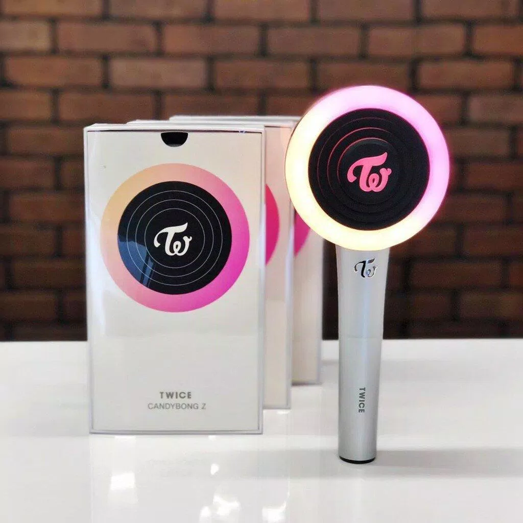 Lightstick của nhóm nhạc TWICE (Ảnh: Internet)