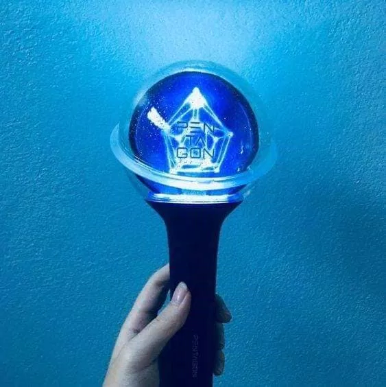 Lightstick của nhóm nhạc (Ảnh: Internet)