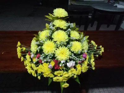 Tổng hợp 100 mẫu cắm hoa bàn thờ đơn giản mà đẹp: Thêm phần trang trọng cho gia tiên cắm hoa đơn giản hoa cúc hoa đào Hoa đồng tiền hoa hồng hoa huê hoa lay ơn hoa ly hoa mai hoa sen mẫu cắm hoa bàn thờ đẹp mẫu hoa cắm bàn thờ mẫu hoa cắm bàn thờ đẹp
