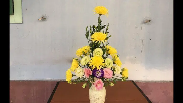 Tổng hợp 100 mẫu cắm hoa bàn thờ đơn giản mà đẹp: Thêm phần trang trọng cho gia tiên cắm hoa đơn giản hoa cúc hoa đào Hoa đồng tiền hoa hồng hoa huê hoa lay ơn hoa ly hoa mai hoa sen mẫu cắm hoa bàn thờ đẹp mẫu hoa cắm bàn thờ mẫu hoa cắm bàn thờ đẹp