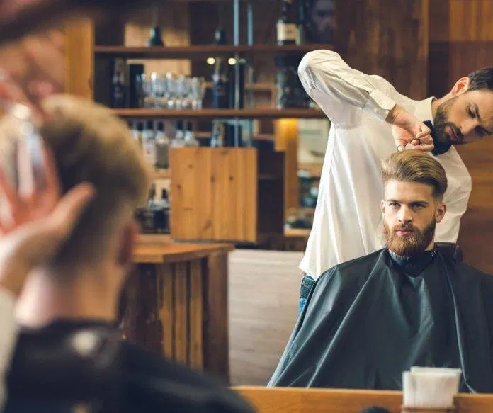 Đừng quên chăm sóc, phục hồi và nuôi dưỡng tóc sau khi nhuộm (nguồn: internet)