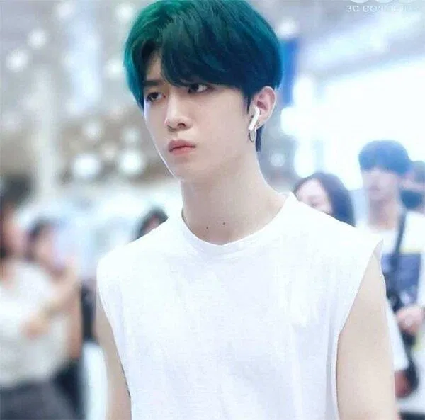 Màu nhuộm tóc nam xanh đen - xanh than (nguồn: internet)