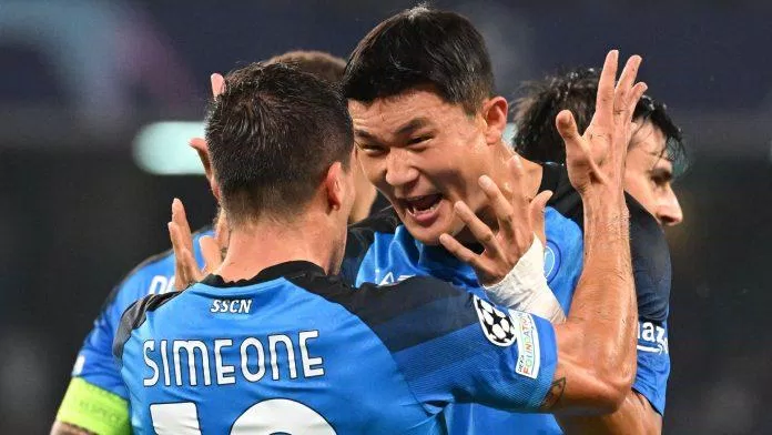 Napoli tiếp tục duy trì chuỗi 5 trận thắng ở Champions League mùa 2022-2023 (Ảnh: Internet)