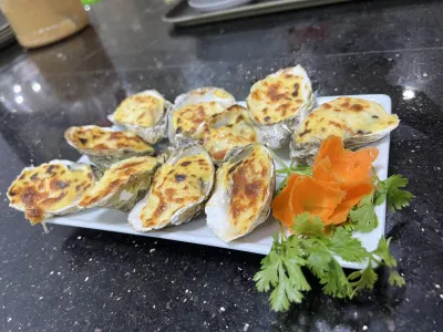 12 quán ăn ngon ở Cát Bà nhất định không thể bỏ qua ẩm thực ăn ngon buffet hải sản Buffet hải sản Ốc Ba Tàu Cát Bà Du lịch Cát Bà du lịch đảo Cát Bà tự túc Địa điểm ăn chơi địa điểm ăn ngon địa điểm ăn uống địa điểm ăn vặt hải sản lẩu nướng hải sản giá rẻ Marigold Restaurant Cát Bà My Way Pizza Healthy Vegan Restaurant nhà hàng nhà hàng hải sản Nhà hàng hải sản Quân Cát Bà Nhà hàng khách sạn Vũ Dương Nhà hàng Làng Chài 2 CÁT BÀ Nhà Hàng Viễn Dương Phi Nhung Quán quán ăn quán ăn ngon quán ăn ngon ở cát bà Quán Casa Bonita Quán Cơm No 368 Quán lẩu nướng Thuý Anh quán ngon Quiri Pub Cocktail Restaurant Yummy 2 Restaurant