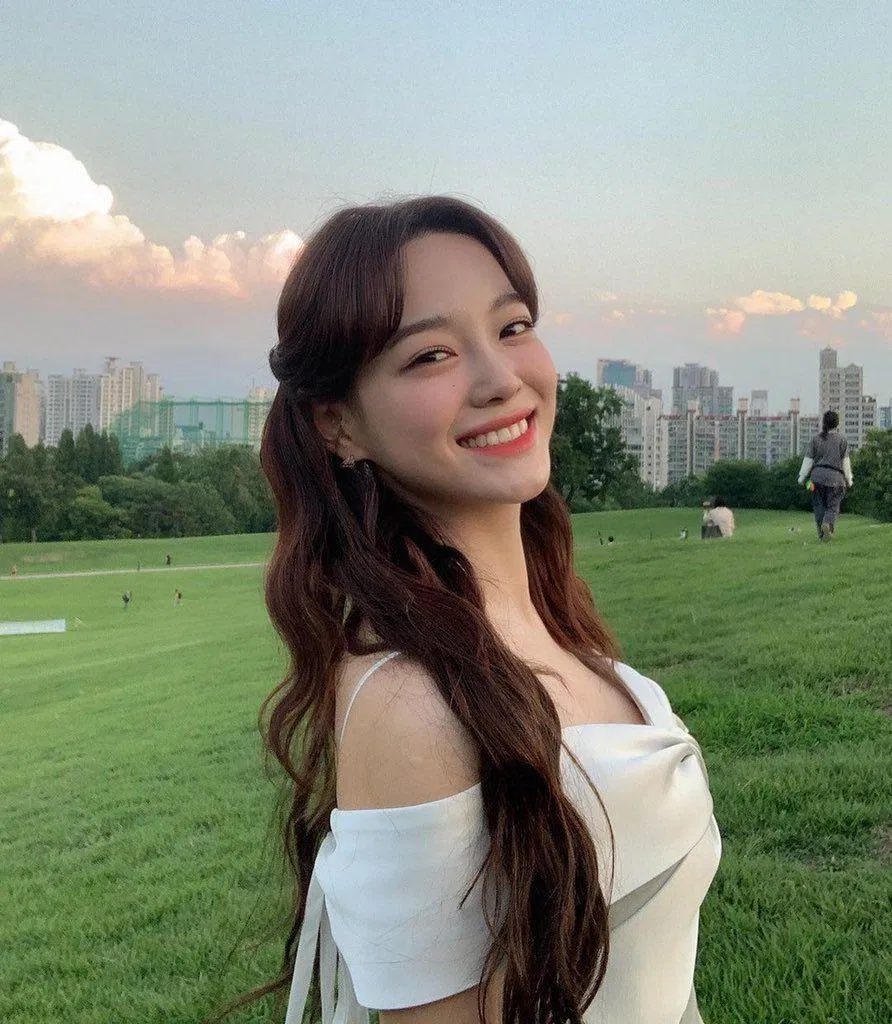 Nhan sắc xinh đẹp của nữ diễn viên sinh năm 1996 (Ảnh: Internet)