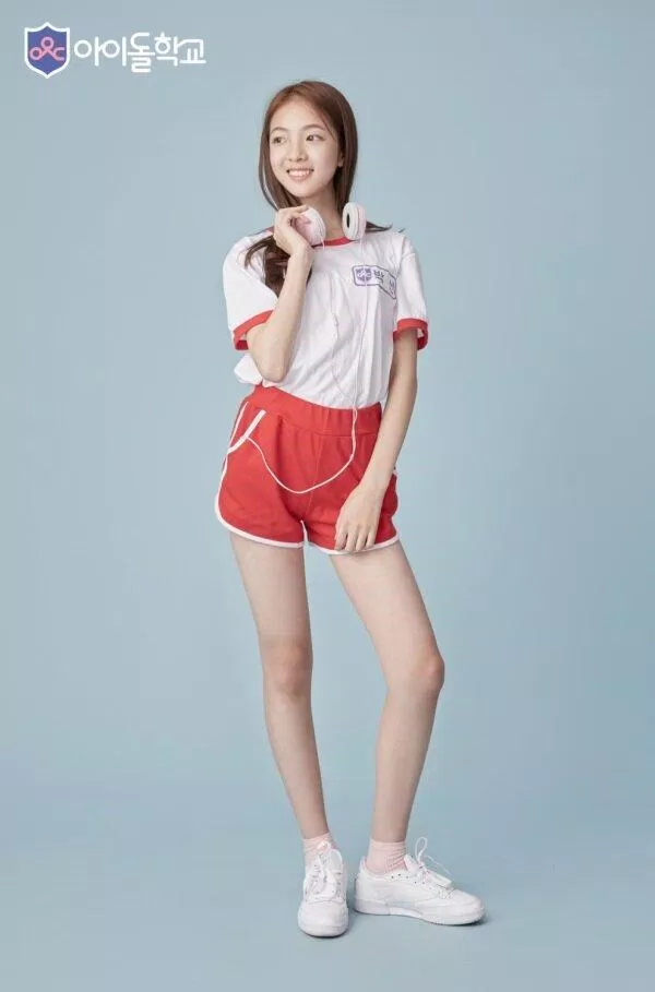 Park Joo Bi là ai? Thành viên đáng lẽ đã debut cùng IVE? - Kiến thức mới 2024 6 Park Joo Bi (Ảnh: Internet)
