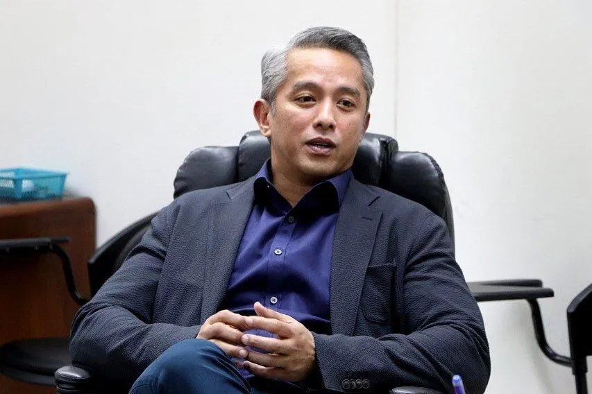 Thống đốc Juanito Victor Remulla (Ảnh: Internet)