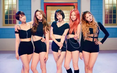 Các nhóm nhạc nữ như EXID và SISTAR từng làm rung chuyển cả K-pop với concept này.
