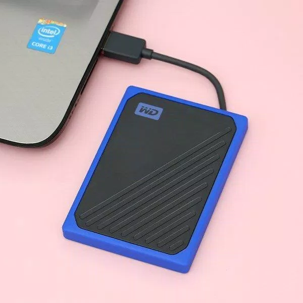 Ổ cứng ngoài giúp lưu trữ dữ liệu một cách an toàn (Ảnh: Internet) Ổ cứng ngoài giúp lưu trữ dữ liệu một cách an toàn (Ảnh: Internet)