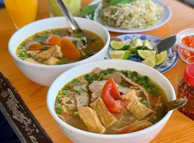 Bún riêu cua Bà Hai Khiêm