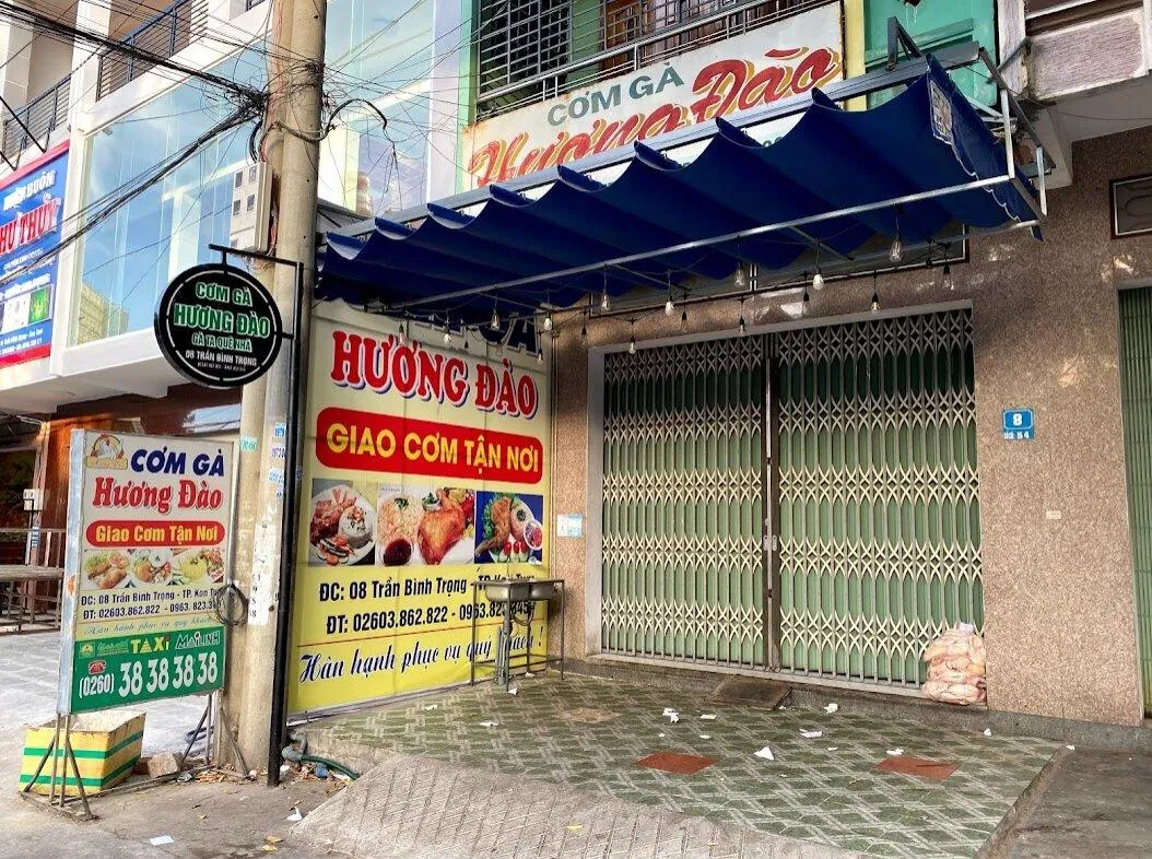 Không gian bên ngoài của quán. (Ảnh: Internet)