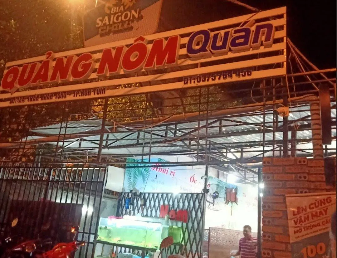 15 quán ăn ngon ở Kon Tum mà team yêu ẩm thực không nên bỏ lỡ khi đến đây ẩm thực ẩm thực kon tum ăn ngon bánh canh Bánh canh cá lóc A KAY 7 cá lóc Cơm gà Hương Đào cơm lam Cơm niêu Đồng Quê du lịch kon tum Gà nướng cơm lam cô Sinh Gia Lai Gỏi lá Sức Sống Mới Kon Tum Măng Đen Lữ Quán món ngon kon tum nhà hàng Nhà hàng Thủy Tạ phở khô Gia Lai quán ăn quán ăn ngon quán ăn ngon ở kon tum Quán xôi măng cá Lê Lợi thông tin Top 15 quán ăn ngon ở Kon Tum Xôi đêm Kon Tum