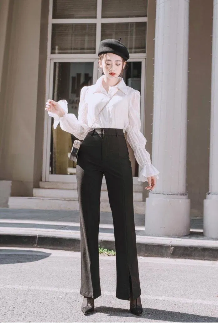 Thời trang và sành điệu với sơ mi kiểu kết hợp với quần tây ống loe, mũ nồi và giày cao gót (Ảnh: Internet)