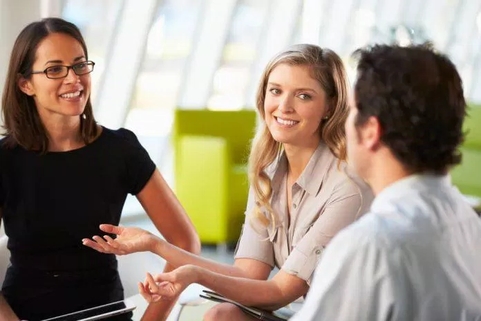 Đôi khi, bạn nên nói rõ quan điểm của mình nếu không thích bị hỏi chuyện sinh con (Ảnh: Internet) Đôi khi, bạn nên nói rõ quan điểm của mình nếu không thích bị hỏi chuyện sinh con (Ảnh: Internet)