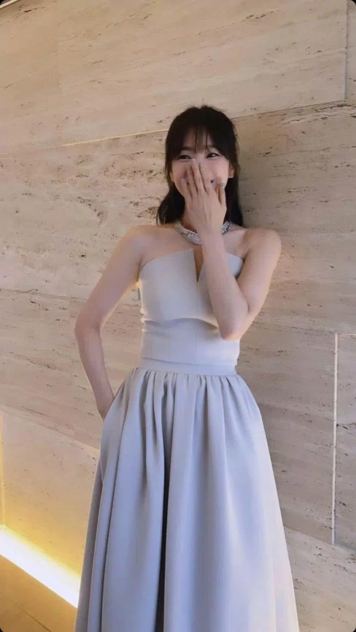 Song Hye Kyo xinh đẹp tựa nữ thần, nhan sắc ngày càng thăng hạng bất chấp tuổi tác - Kiến thức mới 2024 18 Song Hye Kyo xinh đẹp như công chúa tại sự kiện Chaumet (Ảnh: internet)