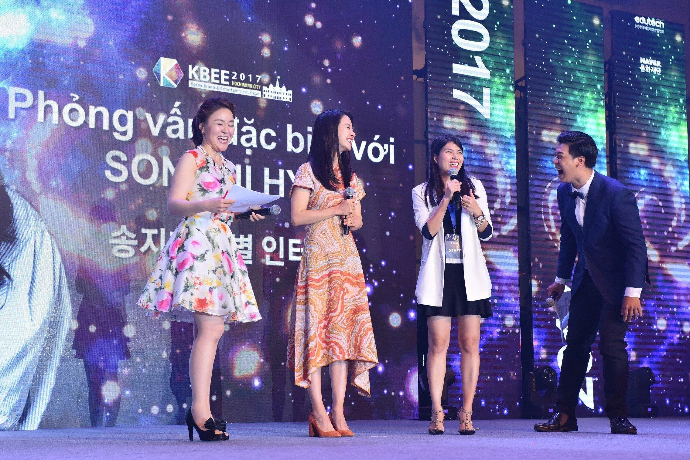 Ji Hyo tỏ ra vô cùng thoải mái trong suốt chương trình (Ảnh: Internet)