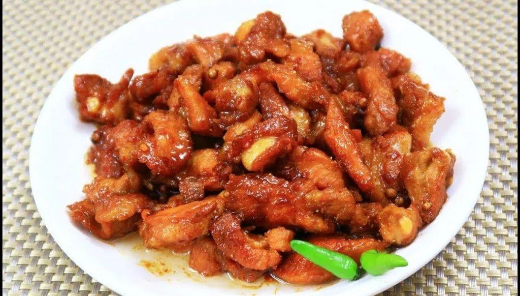 Thịt kho tiêu vô cùng thơm ngon hấp dẫn. (ảnh: internet)