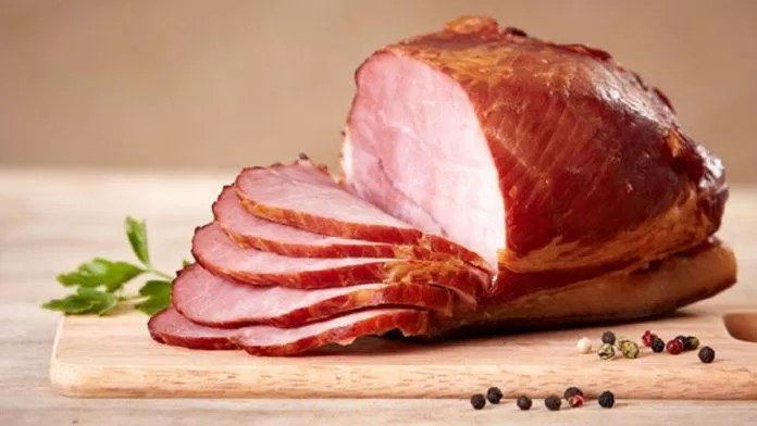 Thường xuyên mua thịt đã chế biến về nhà ăn không tốt cho sức khỏe (Ảnh: Internet)