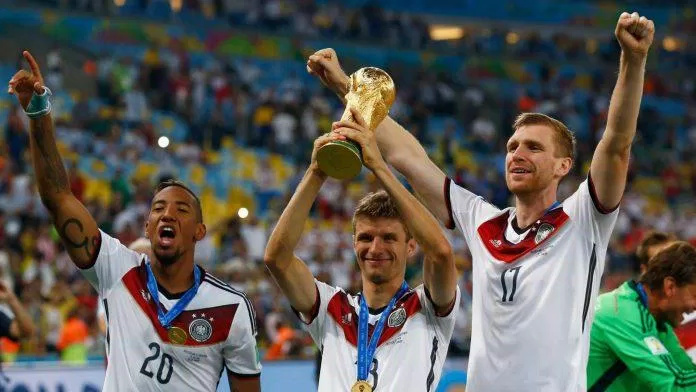 Thomas Muller lên ngôi vô địch cùng tuyển Đức tại World Cup 2014 (Ảnh: Internet)