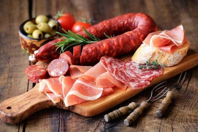 Ăn quá nhiều thịt đã qua chế biến sẽ tăng nguy cơ béo phì và mắc các bệnh về thận (Ảnh: Internet) Ăn quá nhiều thịt đã qua chế biến sẽ tăng nguy cơ béo phì và mắc các bệnh về thận (Ảnh: Internet)