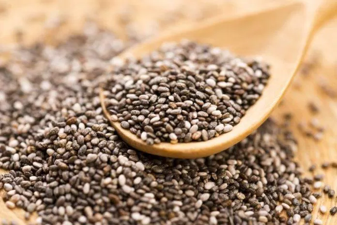 Hạt chia là nguồn cung cấp canxi tuyệt vời cho cơ thể (Ảnh: Internet) Hạt chia là nguồn cung cấp canxi tuyệt vời cho cơ thể (Ảnh: Internet)