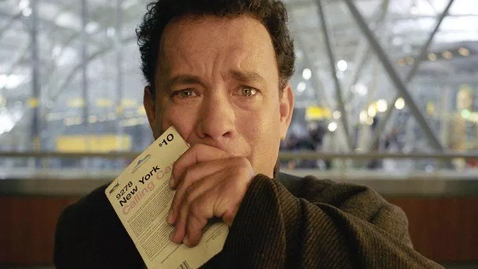 Vai diễn Viktor trong The Terminal của Tom Hanks đã lấy đi không ít nước mắt của khán giả (Ảnh: Internet)
