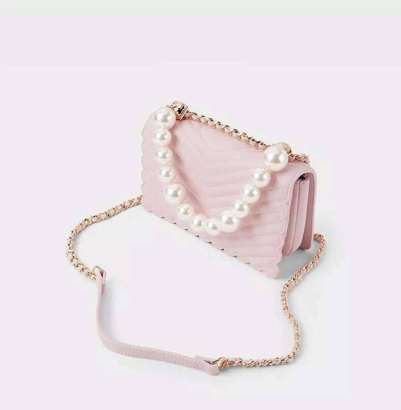 Túi xách đeo chéo. (ảnh: internet)