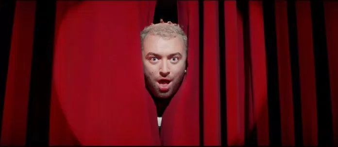 MV Unholy của Sam Smith và Kim Petras nhanh chóng leo lên top 2 trending trên nền tảng YouTube ở nước Anh (Ảnh: Interet)