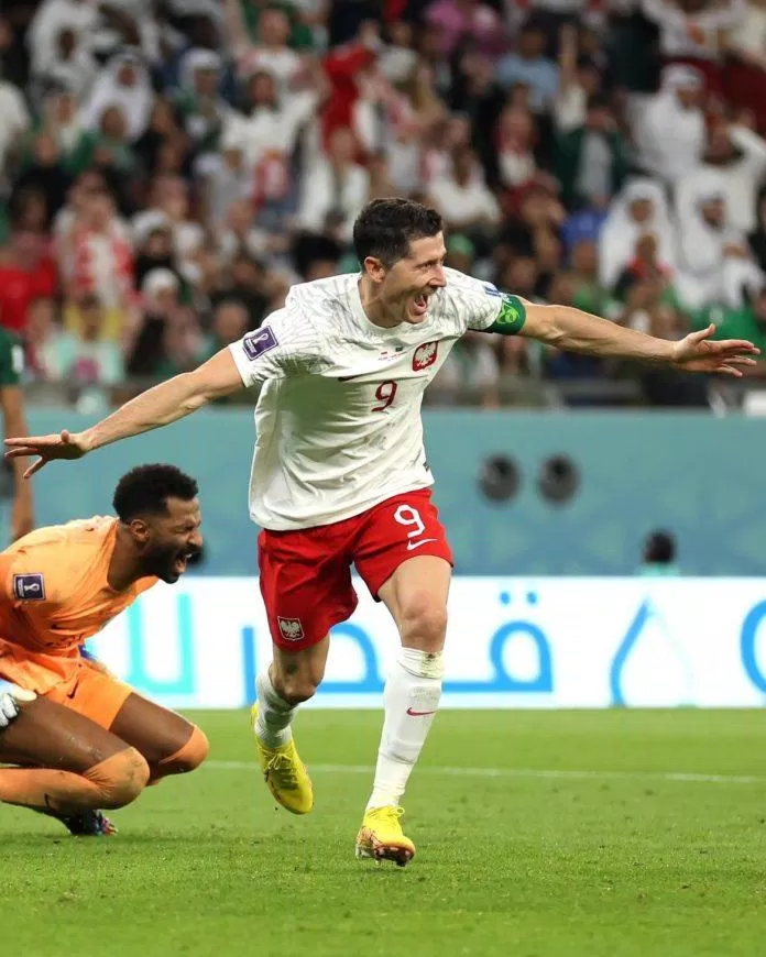 Màn trình diễn ấn tượng của Lewandowski với một bàn thắng và một kiến tạo (Ảnh: Internet) Màn trình diễn ấn tượng của Lewandowski với một bàn thắng và một kiến tạo (Ảnh: Internet)