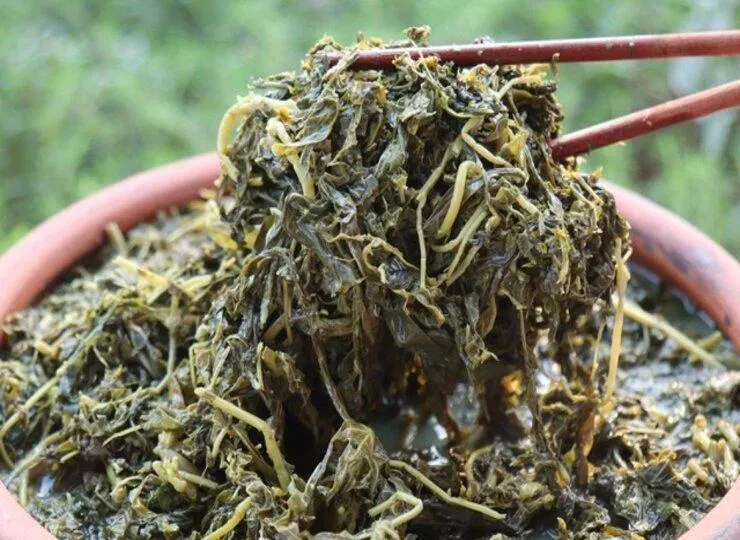 Rau sắn muối chua