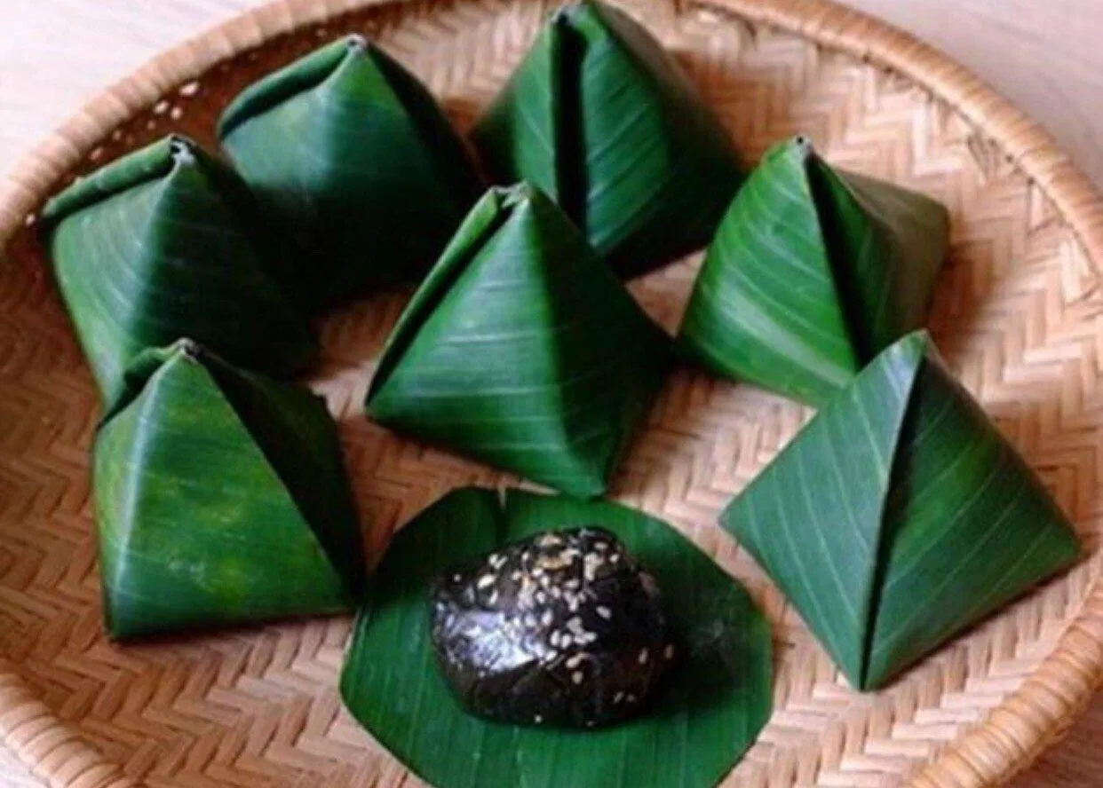 Đặc sản bánh ít lá gai. (Ảnh: Internet)