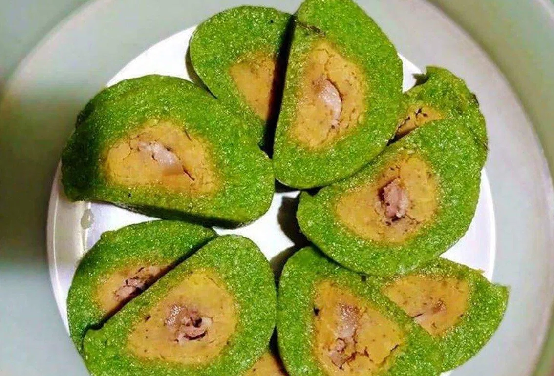 Đặc sản bánh tét mặt trăng. (Ảnh: Internet)