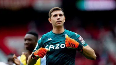 Emiliano Martinez đang là lựa chọn hàng đầu của Argentina trong khung gỗ ở World Cup 2022 (Ảnh: Internet) Emiliano Martinez đang là lựa chọn hàng đầu của Argentina trong khung gỗ ở World Cup 2022 (Ảnh: Internet)