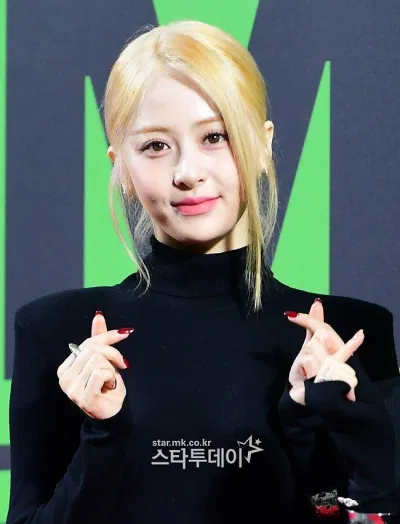 Huh Yunjin (Ảnh: Internet)