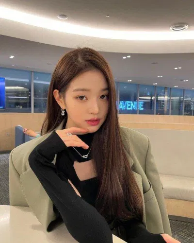 Jang Wonyoung (Ảnh: Internet)