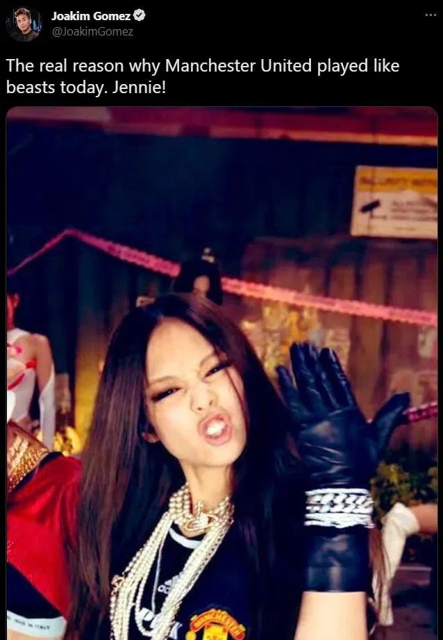 MU lội ngược dòng sau khi Jennie mặc áo của đội tuyển này. (Ảnh: Internet)