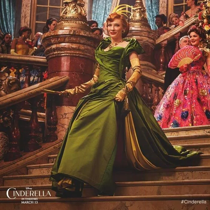 Lady Tremaine do Cate Blanchett thủ vai như một quý bà Dior trong cổ tích. Nguồn: internet