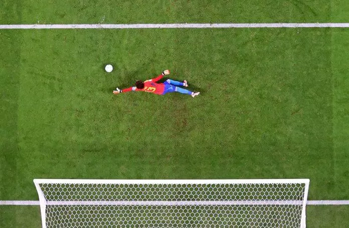 Góc máy cho thấy độ khó của cú sút từ chân của Messi (Ảnh: Internet) Góc máy cho thấy độ khó của cú sút từ chân của Messi (Ảnh: Internet)