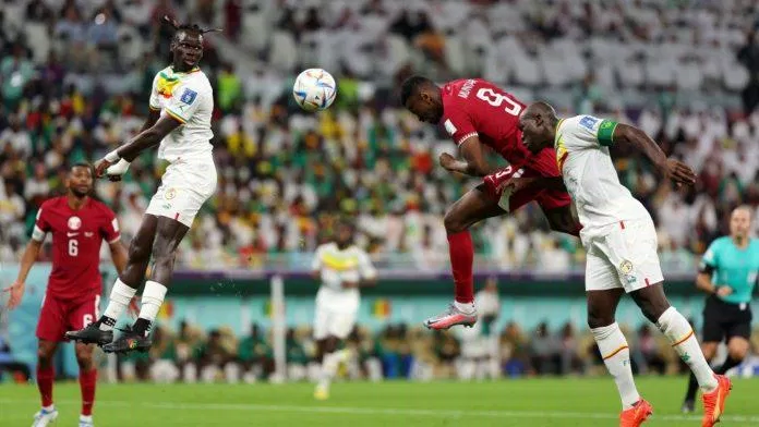 Mohammed Muntari đi vào lịch sử bóng đá Qatar khi là cầu thủ đầu tiên ghi bàn cho đội bóng nước này tại World Cup (Ảnh: Internet)