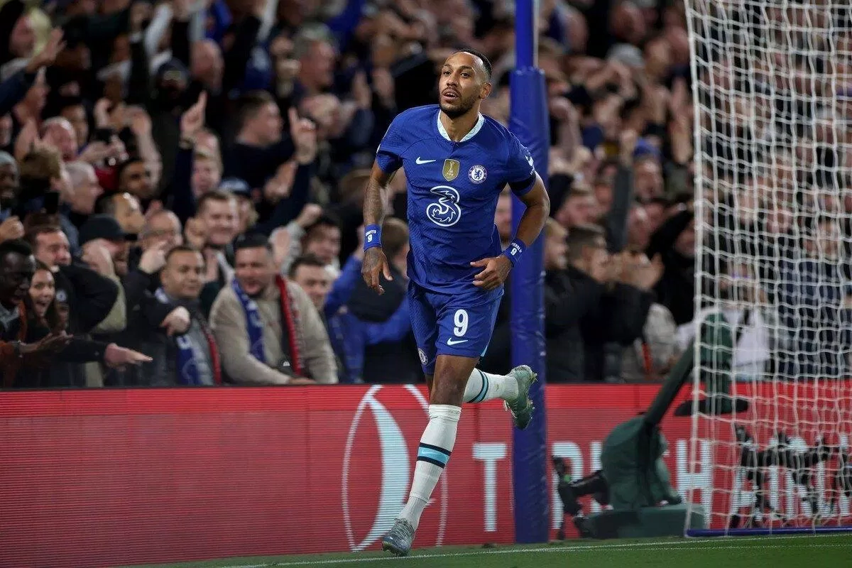 Aubameyang được kì vọng sẽ tỏa sáng trong lần đầu tiên trở lại Emirates ở vòng 15 Premier League (Ảnh: Internet) Aubameyang được kì vọng sẽ tỏa sáng trong lần đầu tiên trở lại Emirates ở vòng 15 Premier League (Ảnh: Internet)