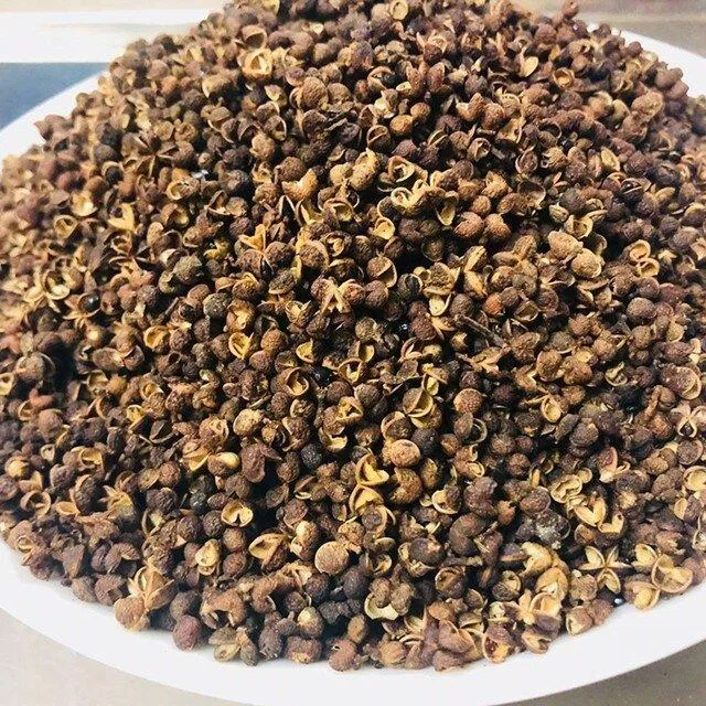 15 món ngon đặc sản Yên Bái làm quà tặng ý nghĩa và hấp dẫn nhất bánh chim gâu bánh chưng bánh chưng đen chè Shan tuyết cổ thụ cốm tan Tú Lệ du lịch yên bái đặc sản đặc sản làm quà yên bái đặc sản yên bái hấp dẫn khoai môn tím Lục Yên Lạp xưởng mắc khén mận tam hoa Mù Cang Chải măng sặt yên bái mật ong mật ong yên bái món ngon quà tặng rêu suối Mường Lò Ruốc tôm nõn rượu thóc La Pan Tẩn táo mèo yên bái Tây Bắc thịt trâu gác bếp thông tin trứng kiến Mù Cang Chải ý nghĩa Yên Bái