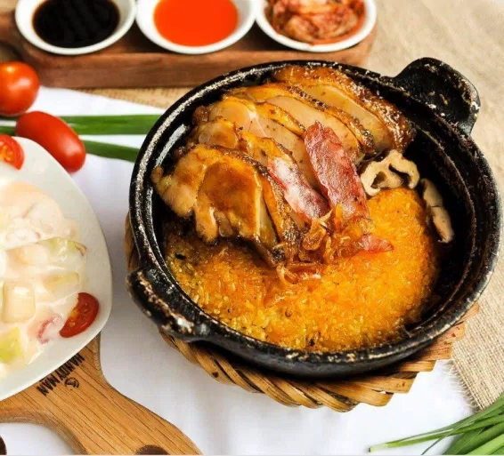 Quán Ngon Bắc Sơn, Cơm Niêu Singapore. (Nguồn ảnh: Internet)