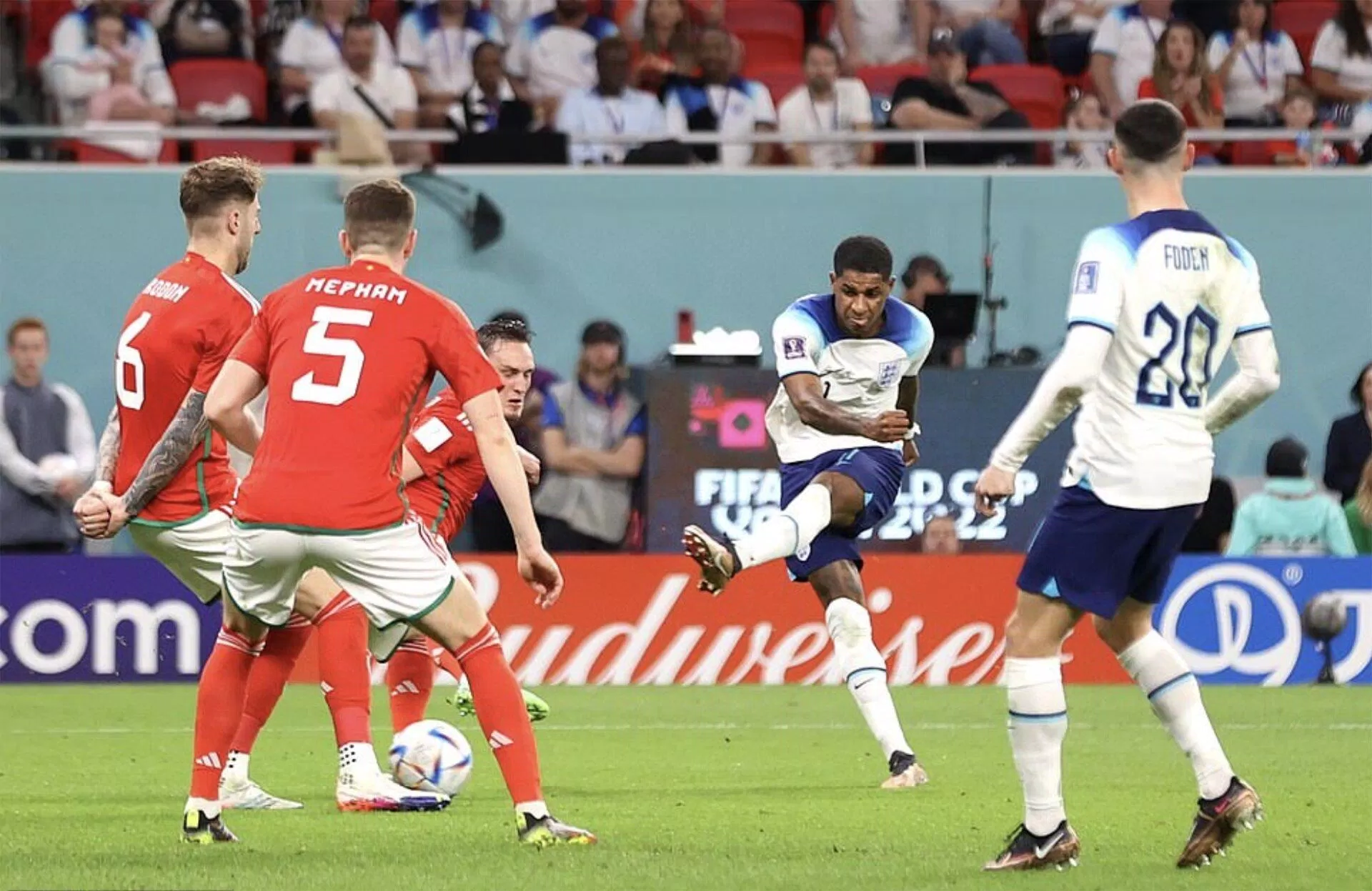 Rashford có bàn thắng từ chấm đá phạt đầu tiên tại World Cup (Ảnh: Internet)