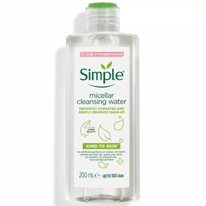 Simple được mệnh danh là nước tẩy trang an toàn dịu nhẹ cho mọi loại da (Ảnh: Internet)