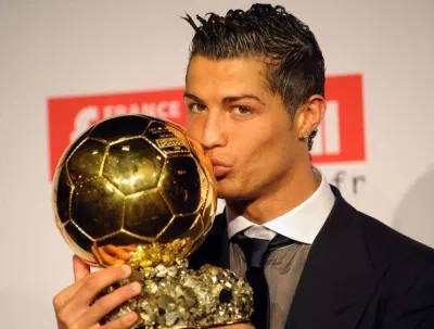 Cristiano Ronaldo - Ngôi sao sáng của bóng đá (Ảnh: Internet) Cristiano Ronaldo - Ngôi sao sáng của bóng đá (Ảnh: Internet)