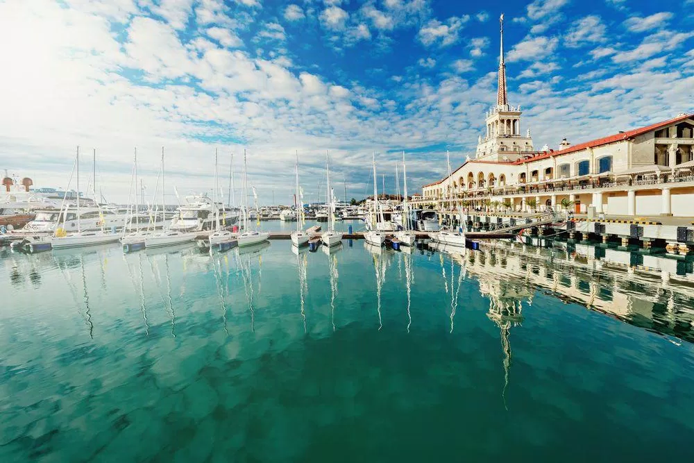 Sochi - Thành phố bên bờ biển nổi tiếng ở nước Nga (Ảnh: Internet) Sochi - Thành phố bên bờ biển nổi tiếng ở nước Nga (Ảnh: Internet)