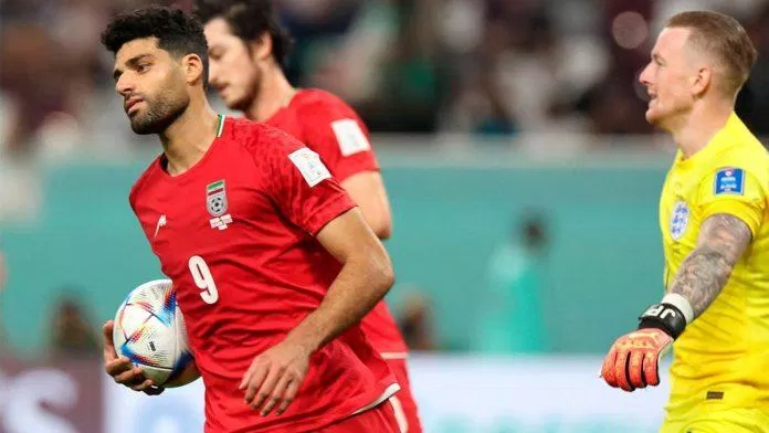 Taremi có cú đúp ở World Cup 2022 nhưng không đủ để giúp Iran có kết quả tốt trước Tam Sư (Ảnh: Internet)