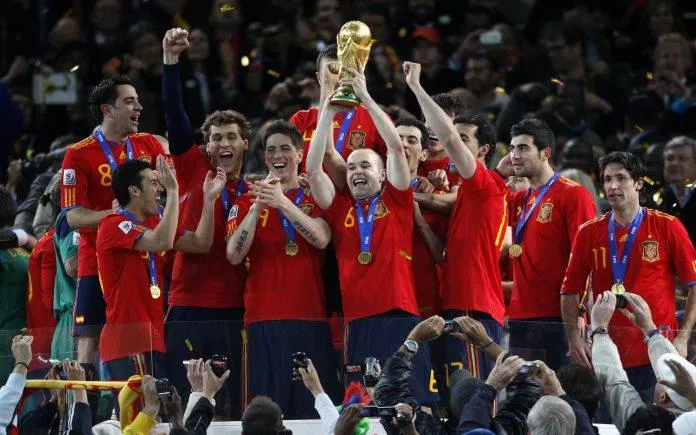 Thế hệ vàng giúp Tây Ban Nha vô địch World Cup 2010 cũng chính là những cầu thủ ưu tú nhất trong 20 năm trở lại đây của Tây Ban Nha (Ảnh: Internet)