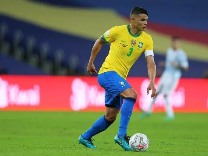 Thiago Silva hi vọng sẽ là chốt chặn an toàn trước khung thành của Alisson và Brazil ở World Cup 2022 (Ảnh: Internet)